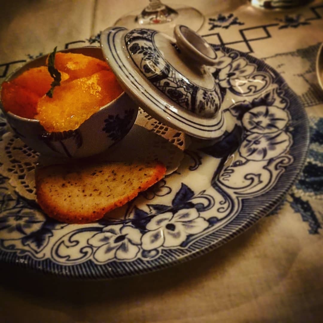 Dessert et vaisselle ancienne bleu et blanc