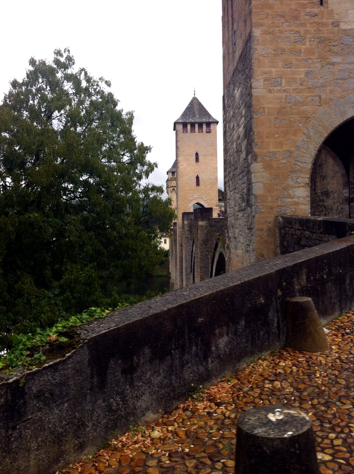 Pont, remparts et rivi&egrave;re &agrave; Cahors